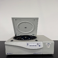 Eppendorf 5810R Refrigerated Centrifuge image 3